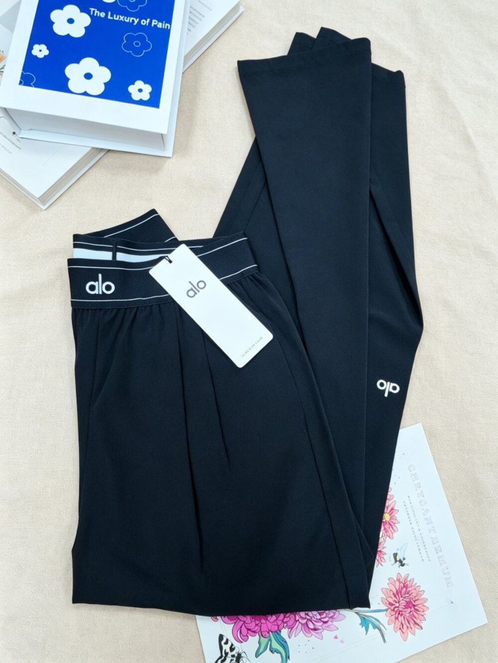 Black ALO Yoga Suit Up Trouser NWT 30" Inseam Wide Relaxed Fit👩🎨EverydayStyle - Picture 2 of 12